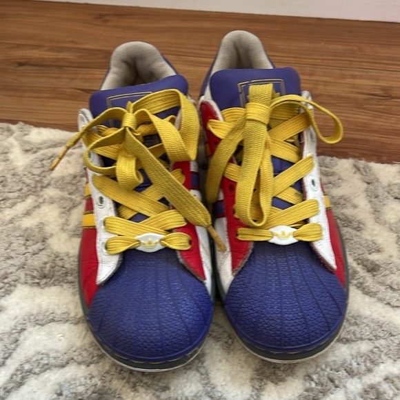 Adidas Superstar 2 Sneakers Boys Size 4.5 Red Purple Colorful Casual Shoes - Picture 2 of 10